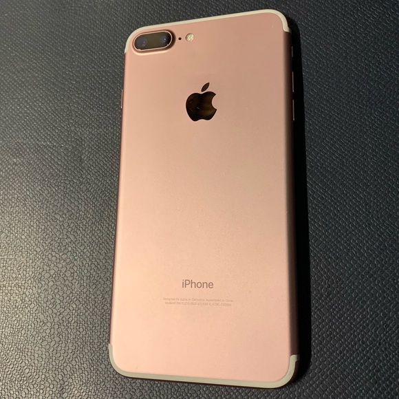 Apple iPhone 7+